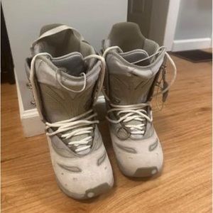 Burton Snowboard boots, Burton Size 8.5